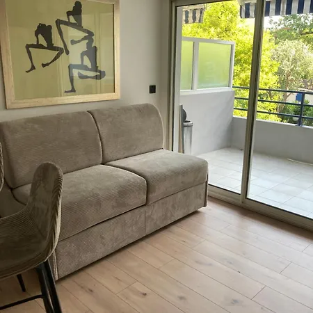 Neuf Parking Piscine A Apartman