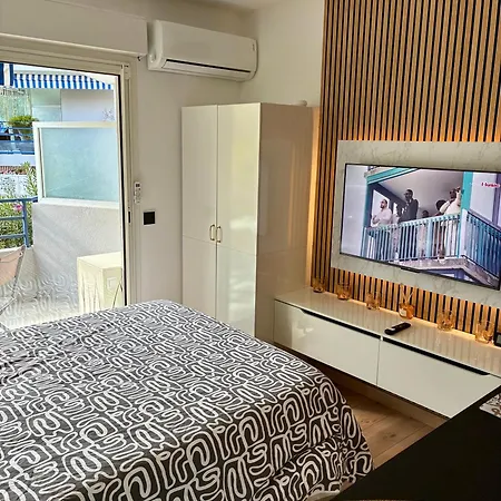 Studio Cuisine Parking Piscine A Cannes *