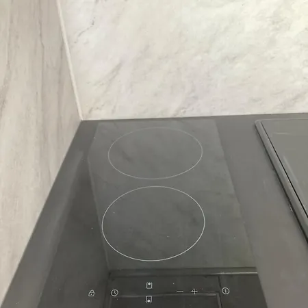 Neuf Parking Piscine A * Κάννες