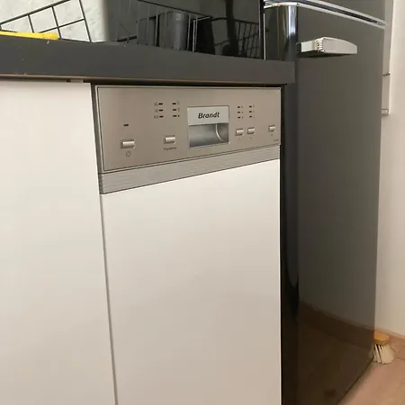 Neuf Parking Piscine A Lägenhet