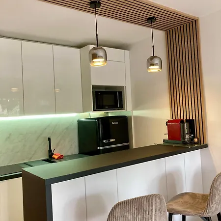 Neuf Parking Piscine A Apartman *