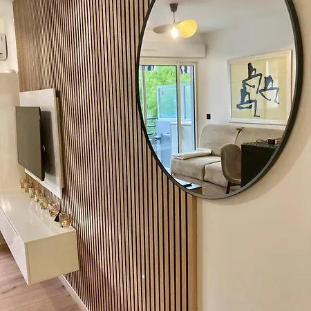 Neuf Parking Piscine A Apartmán *